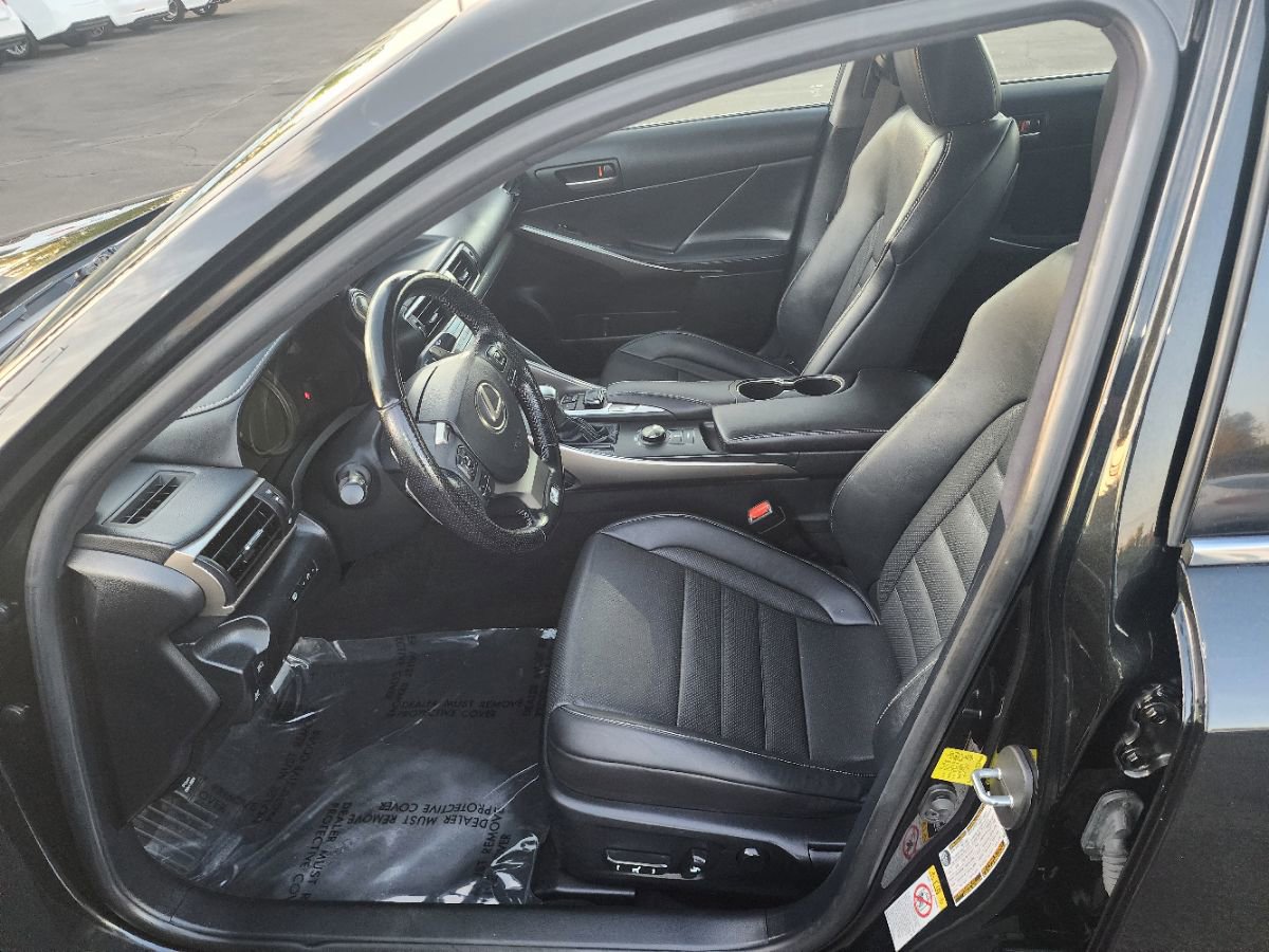 Used 2017 Lexus IS 350 F Sport w/ F Sport Package image 10