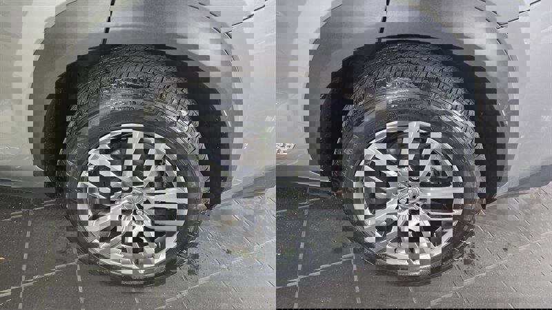 Used 2015 Lexus NX 300h AWD image 33