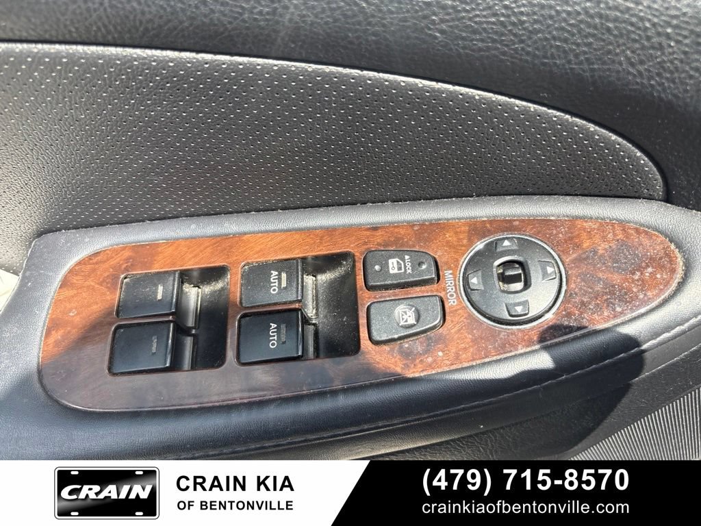 Used 2011 Hyundai Genesis 4.6 RWD image 10