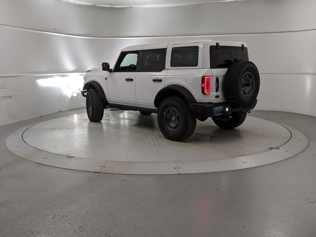 New 2025 Ford Bronco Badlands image 4