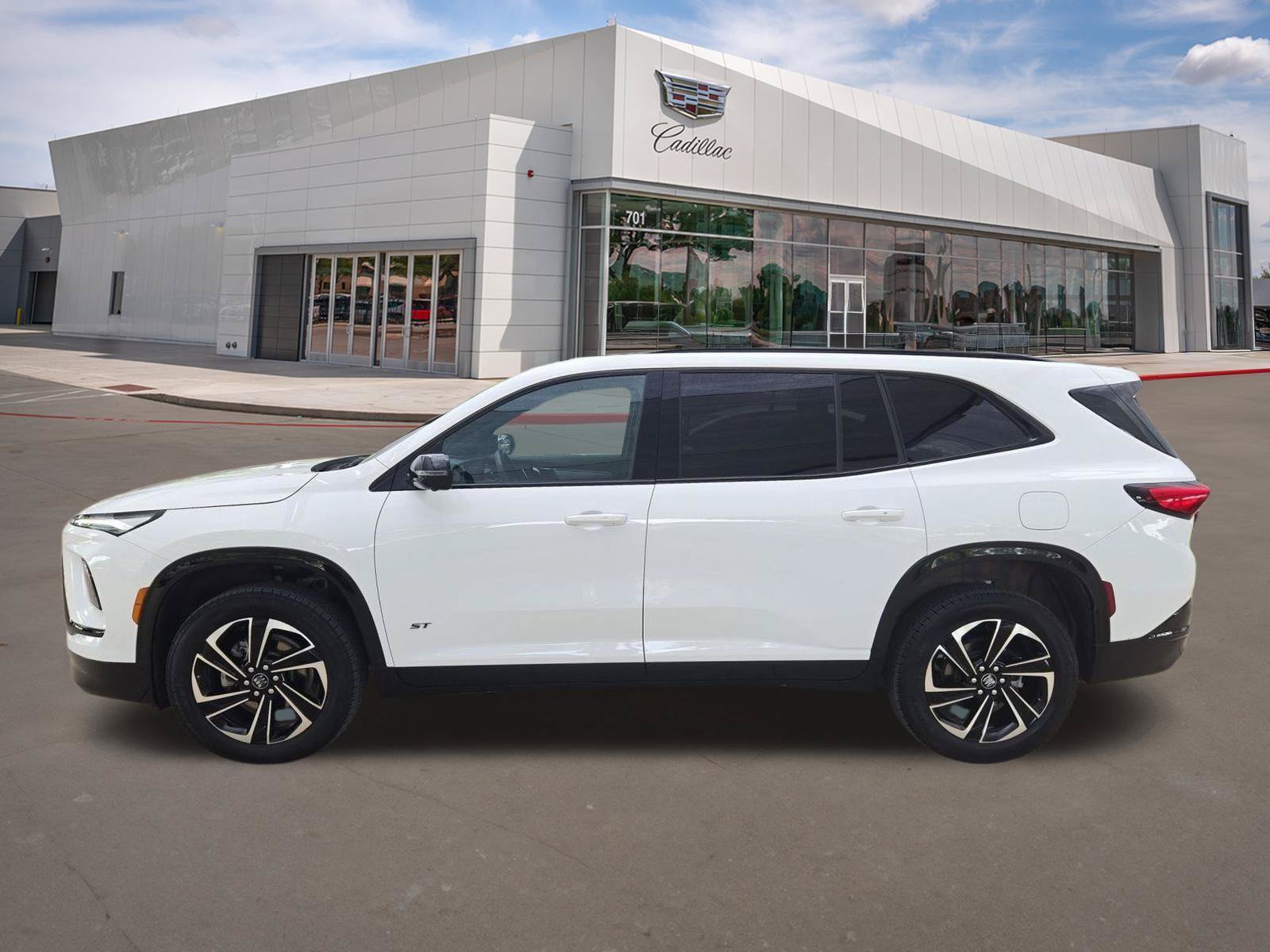 Used 2026 Buick Enclave Sport Touring AWD/4WD image 3