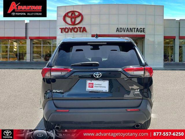 Certified 2024 Toyota RAV4 LE AWD/4WD image 8