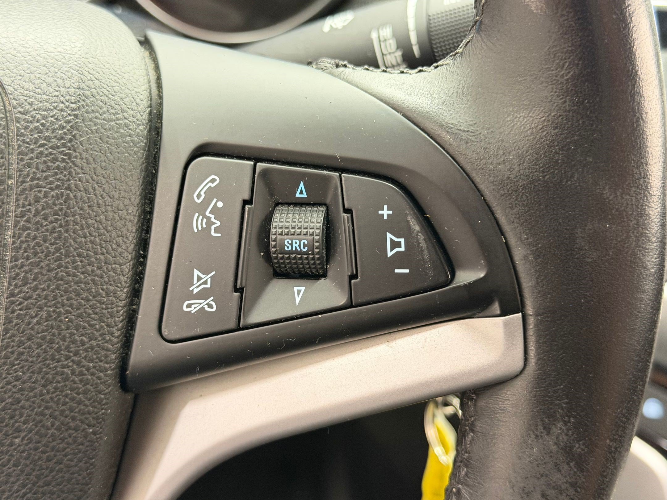 Used 2014 Chevrolet Cruze LT FWD image 15
