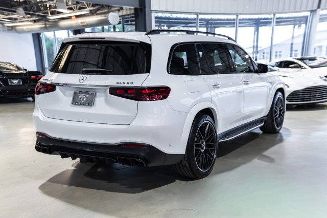 Used 2025 Mercedes-Benz GLS 63 AMG 4MATIC image 6