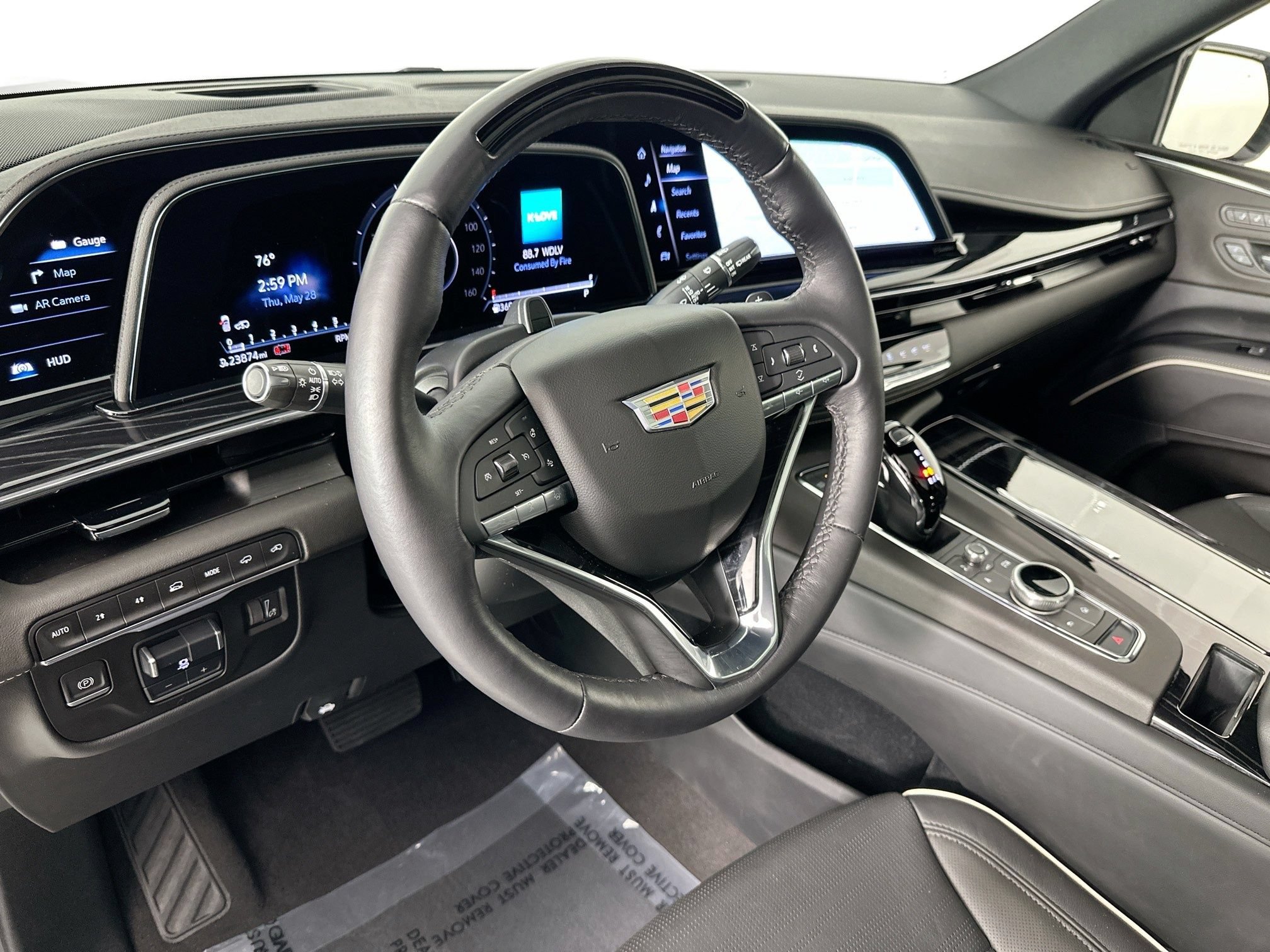 Used 2024 Cadillac Escalade ESV Sport w/ Touring Package AWD/4WD image 10