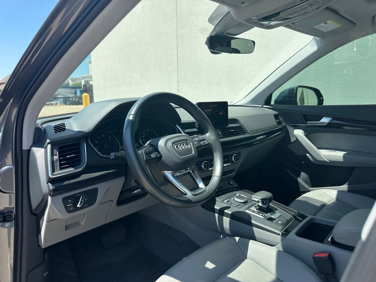 Used 2019 Audi Q5 2.0T Premium w/ Convenience Package AWD/4WD image 12