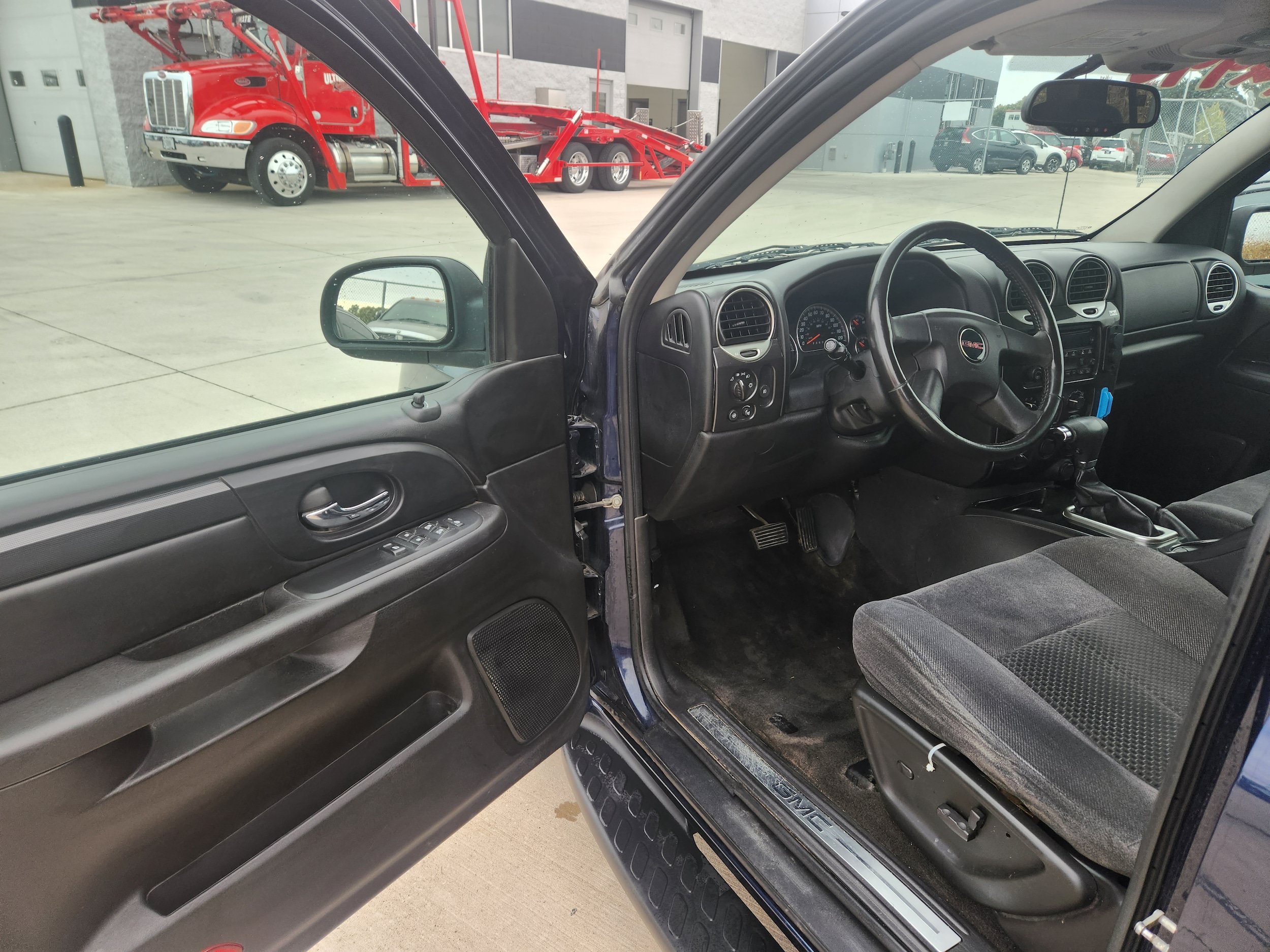 Used 2008 GMC Envoy SLE w/ Sun And Sound Package AWD/4WD image 5