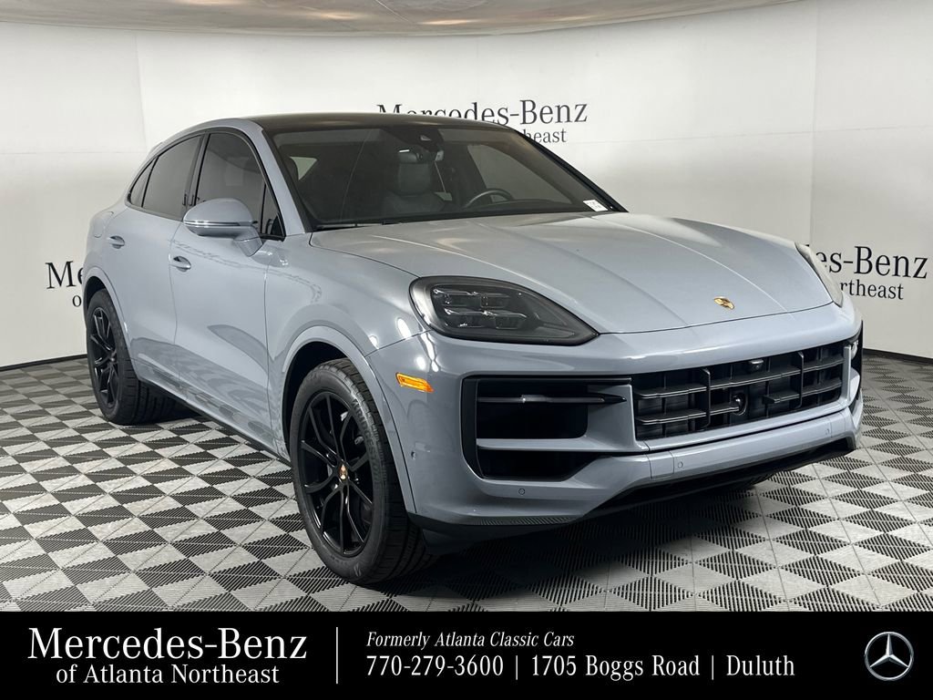 Used 2025 Porsche Cayenne Coupe image 1