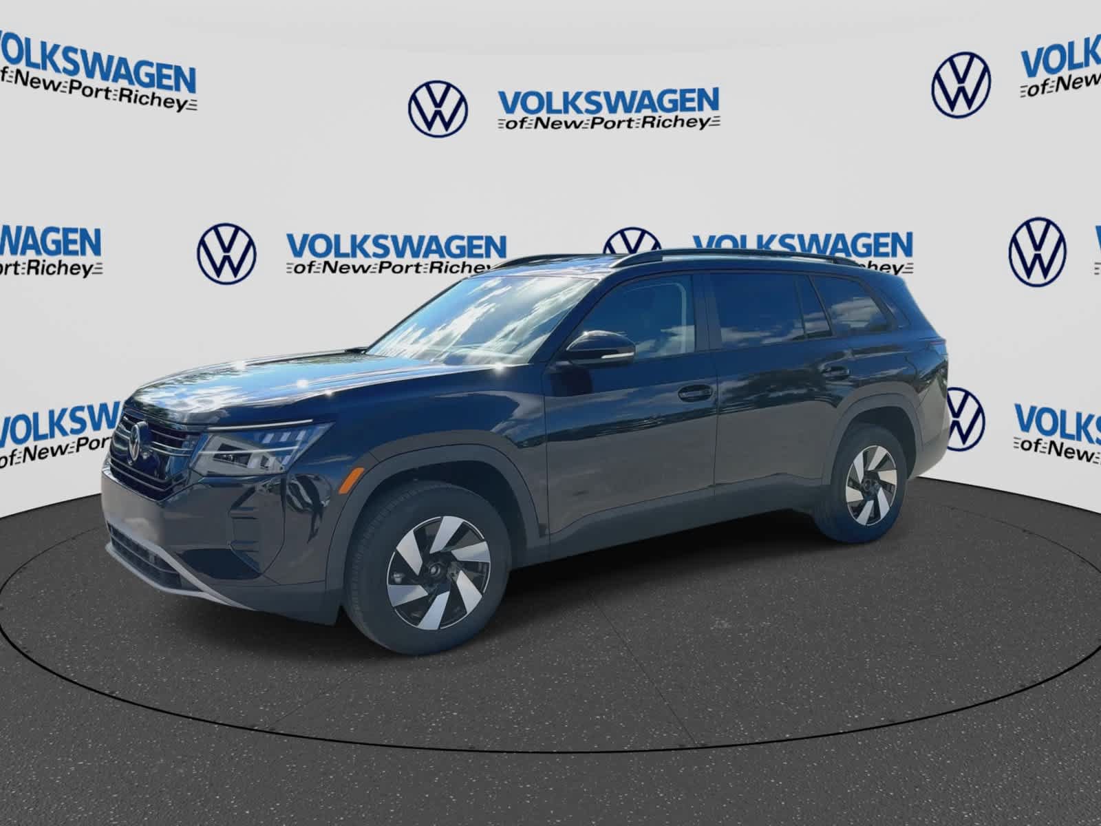 New 2027 Volkswagen Atlas SE FWD image 4