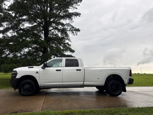 New 2026 RAM 3500 Tradesman AWD/4WD image 37
