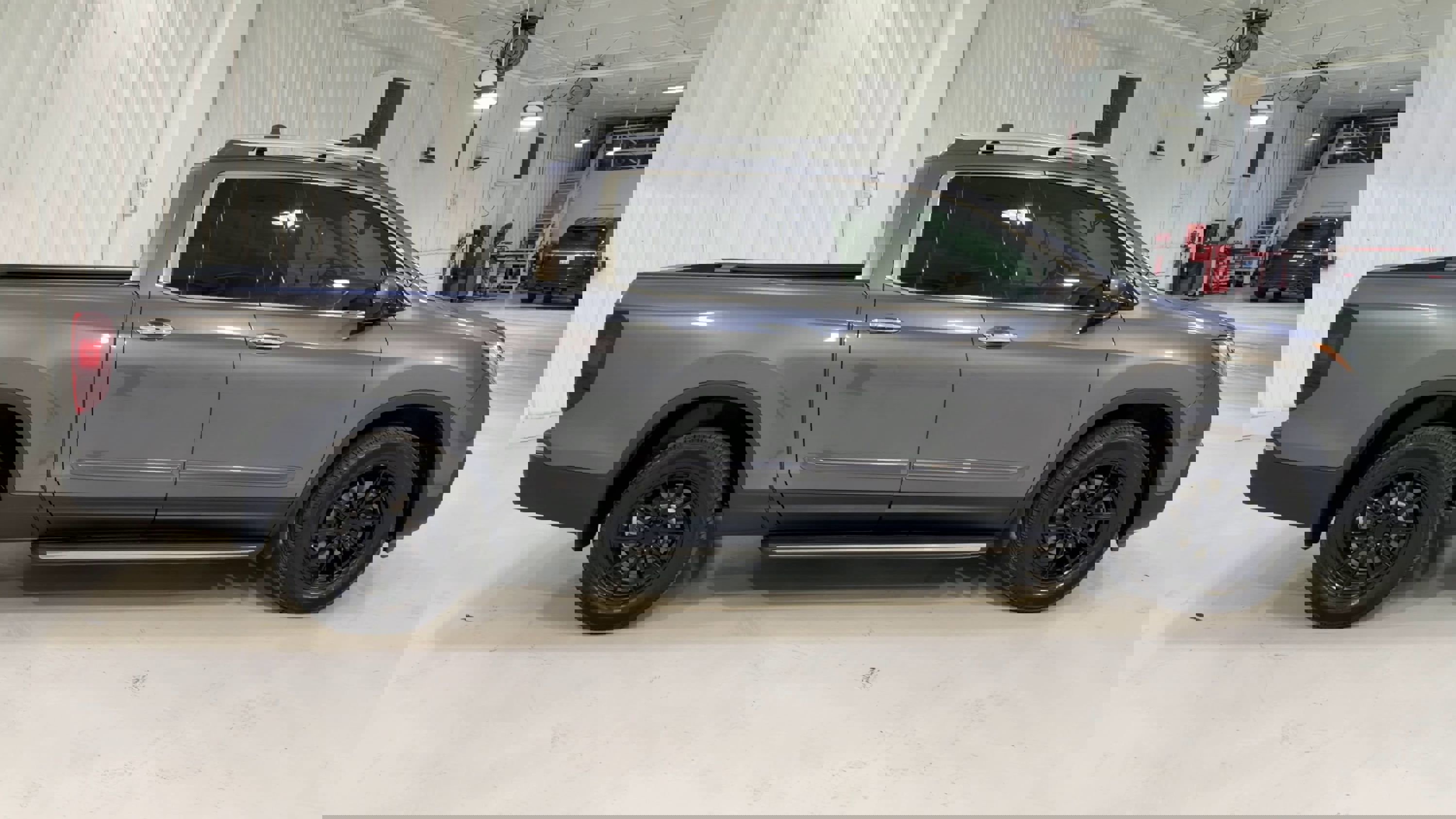 Used 2017 Honda Ridgeline RTL-E image 2