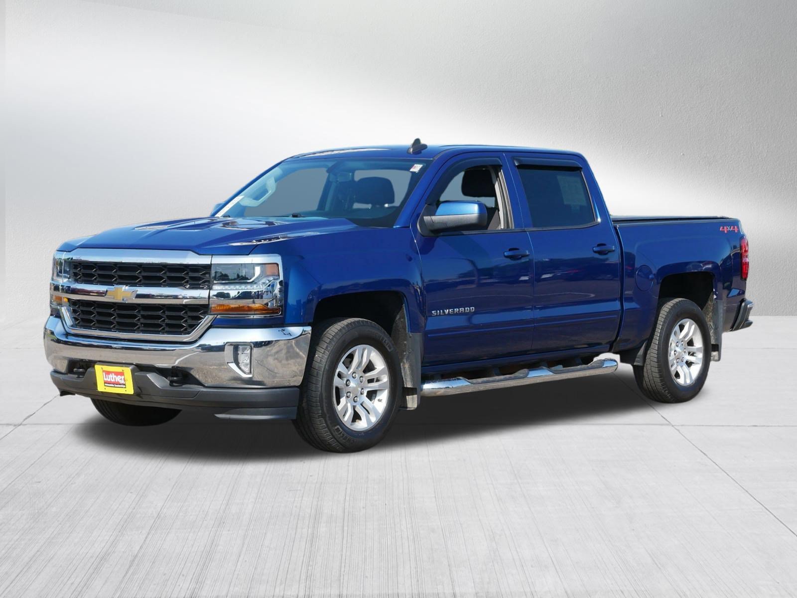 Used 2018 Chevrolet Silverado 1500 LT w/ All Star Edition AWD/4WD image 3