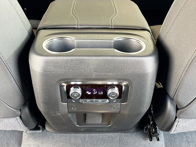 New 2026 GMC Yukon Elevation w/ Technology Package AWD/4WD image 18