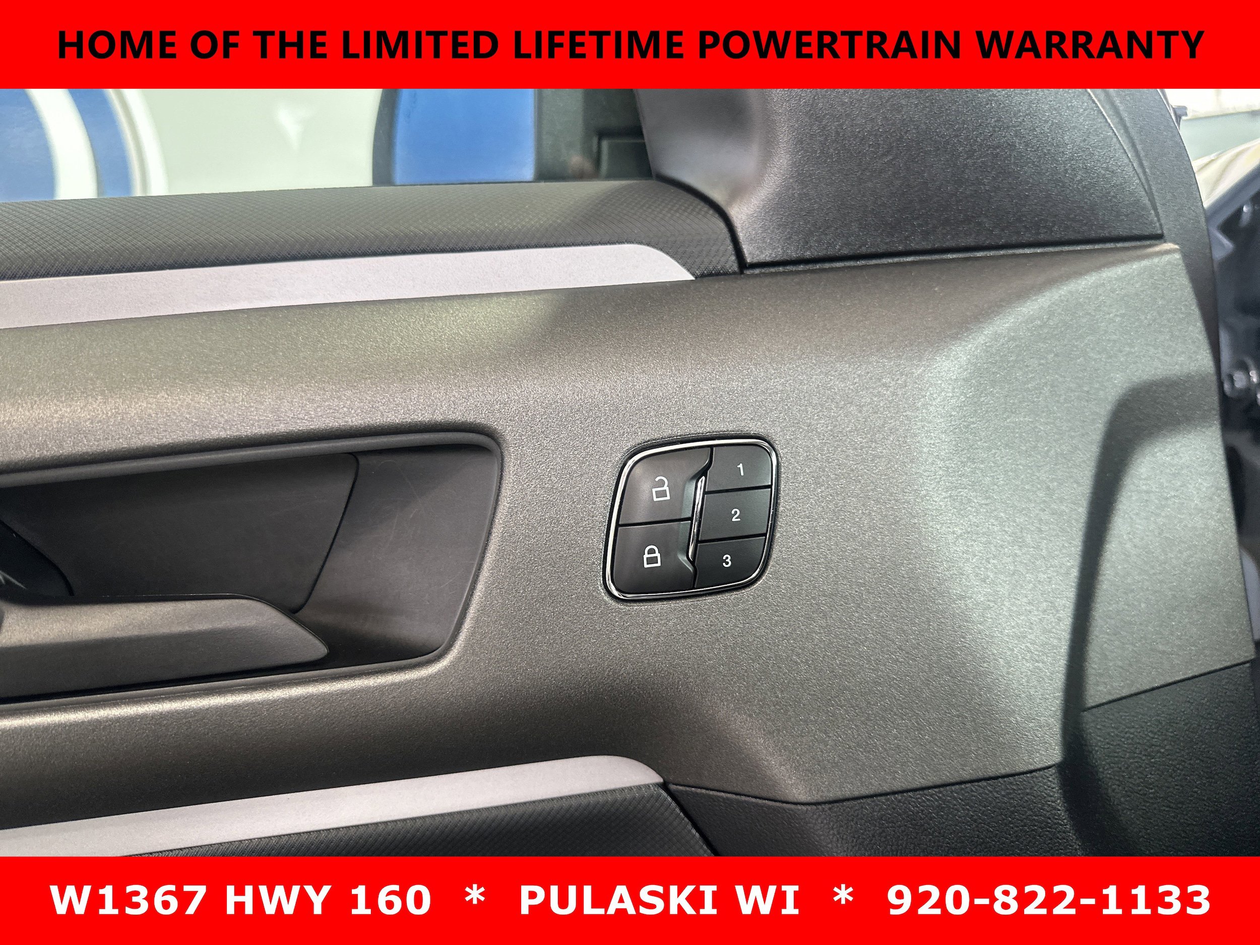 Used 2025 Ford Bronco Sport Badlands image 11