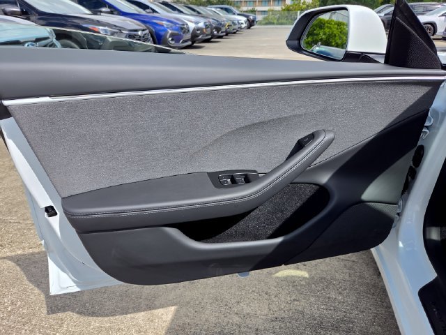 Used 2025 Tesla Model 3 Long Range RWD image 28