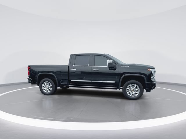 Used 2024 Chevrolet Silverado 2500 High Country AWD/4WD image 9