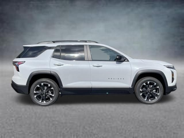 New 2026 Chevrolet Equinox RS w/ Convenience Package III FWD image 4