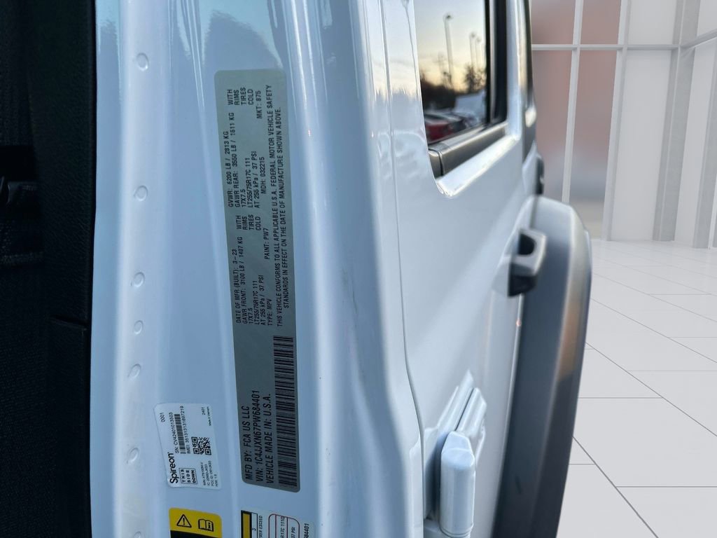 Used 2023 Jeep Wrangler Unlimited w/ Dual Top Group image 37