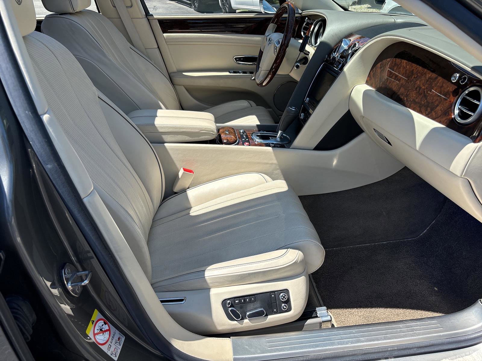 Used 2014 Bentley Flying Spur W12 image 13