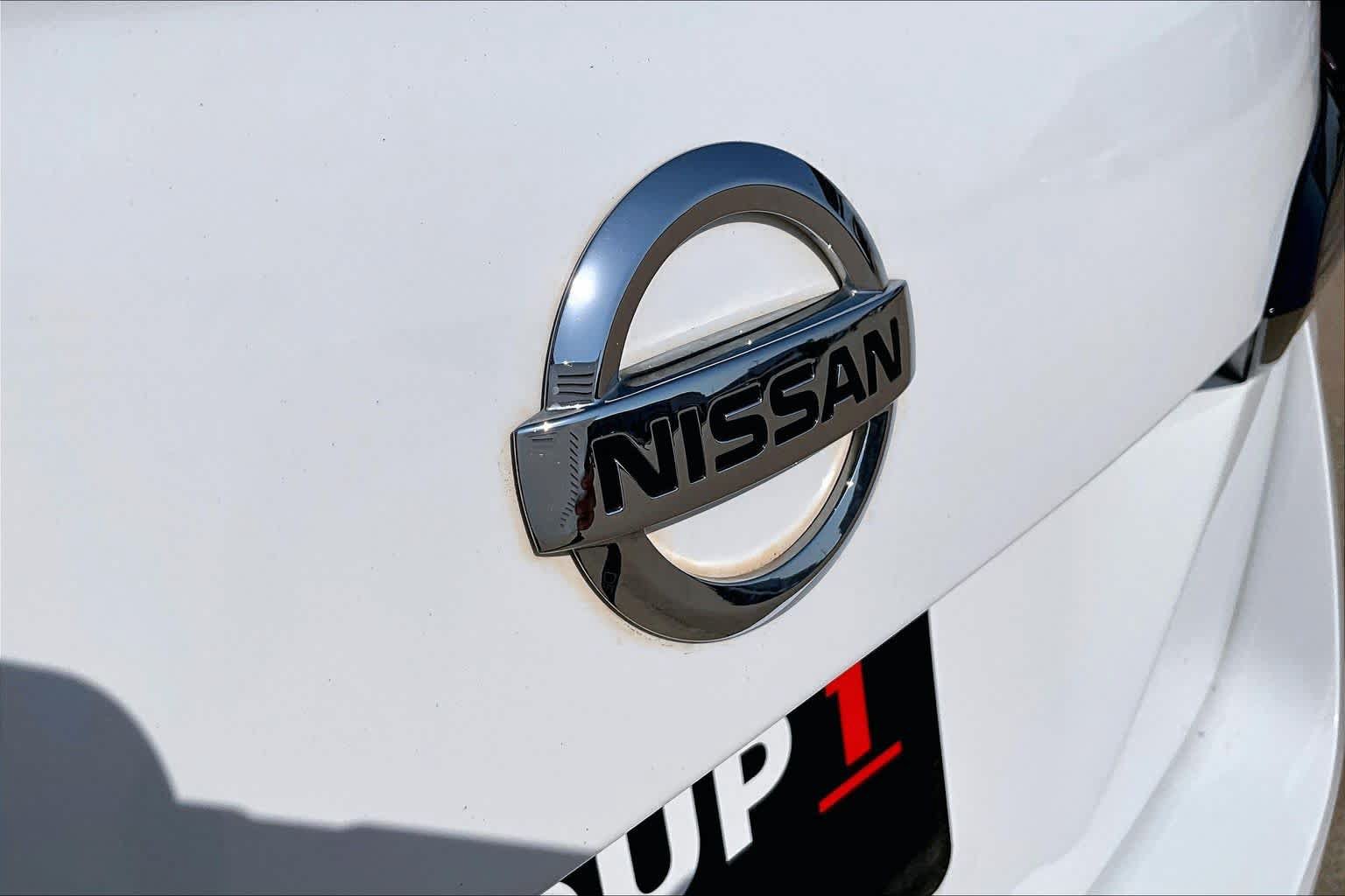 Used 2021 Nissan Versa S FWD image 28