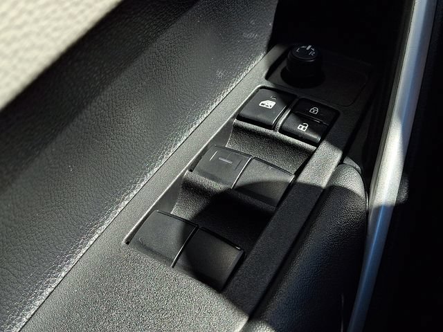 Certified 2025 Toyota Corolla Cross LE w/ Moonroof Package AWD/4WD image 25