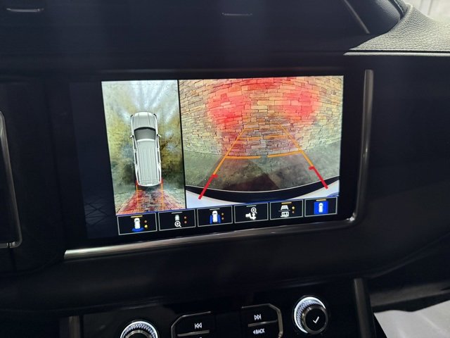 Used 2024 GMC Yukon Denali w/ Max Trailering Package image 9