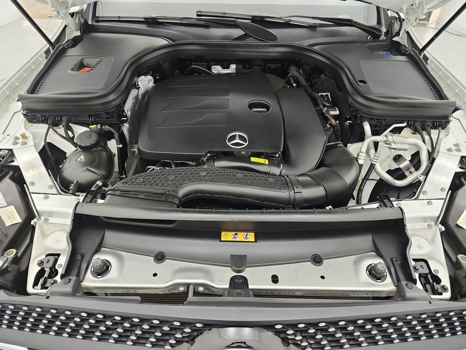 Used 2022 Mercedes-Benz GLC 300 image 16