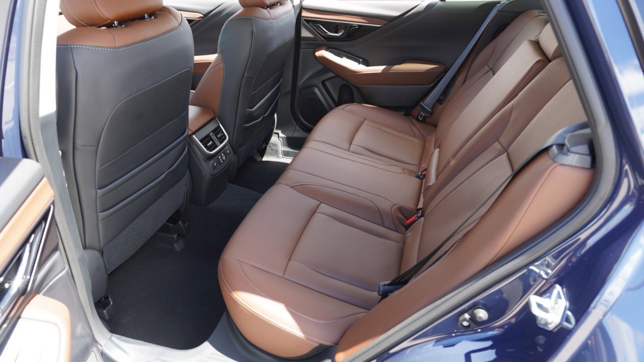 Used 2025 Subaru Outback Touring AWD/4WD image 32