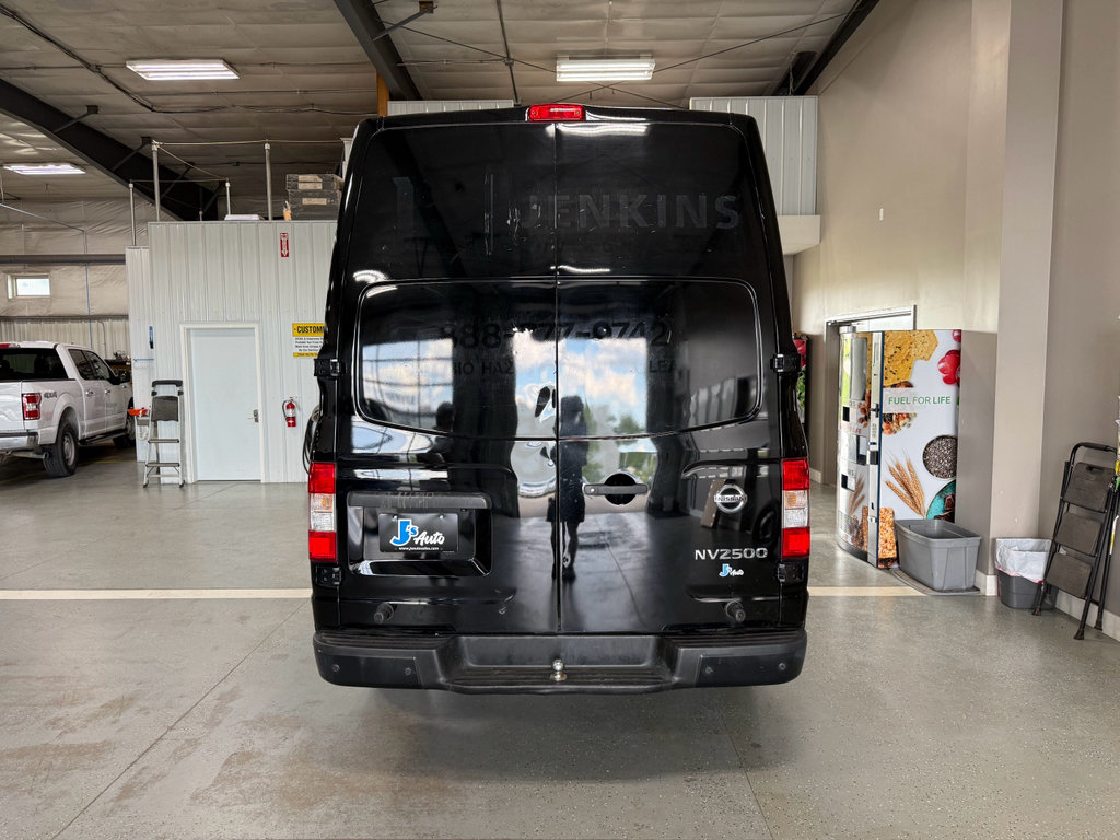 Used 2019 Nissan NV 2500 SV RWD image 6