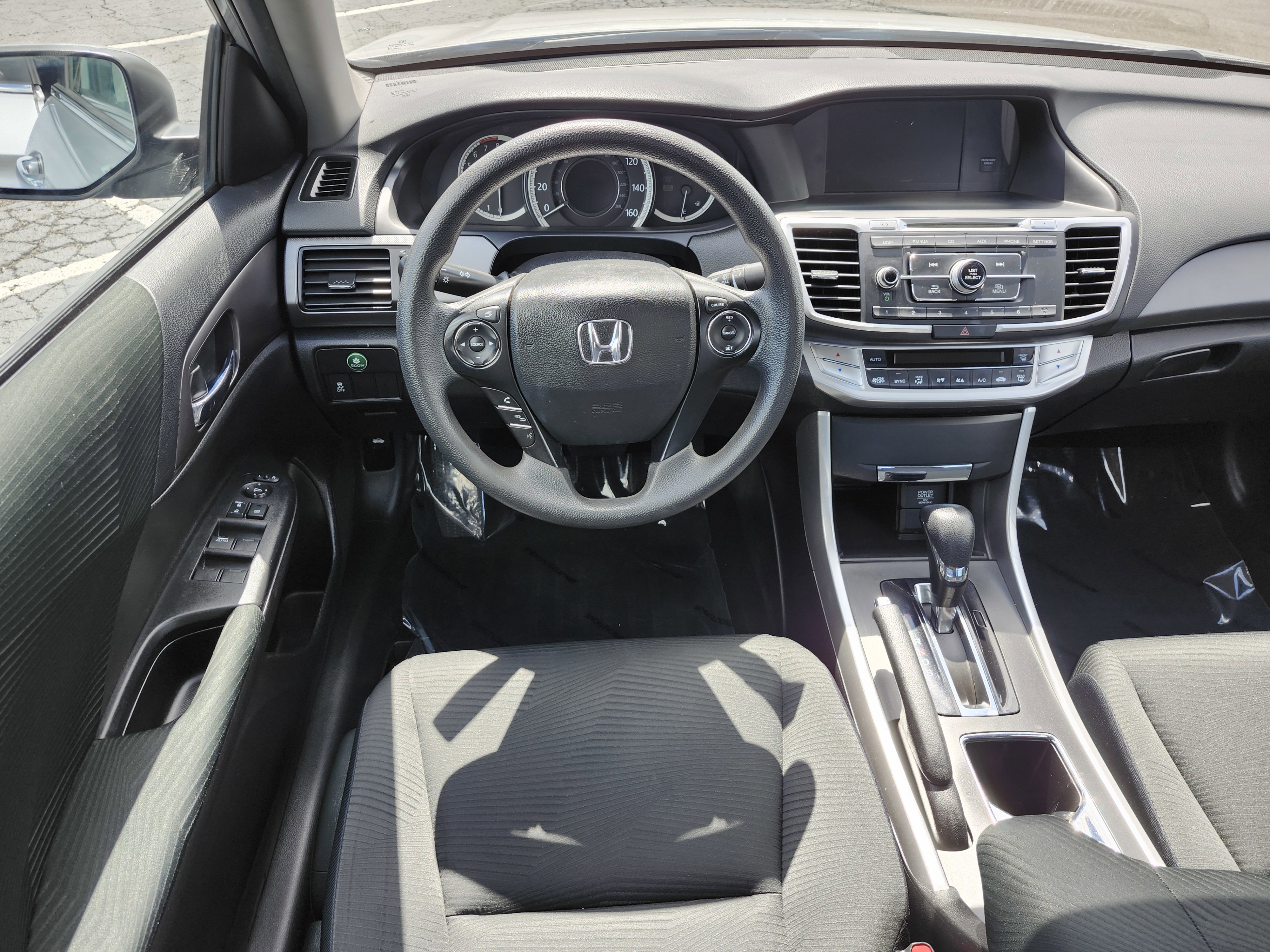 Used 2015 Honda Accord LX image 17