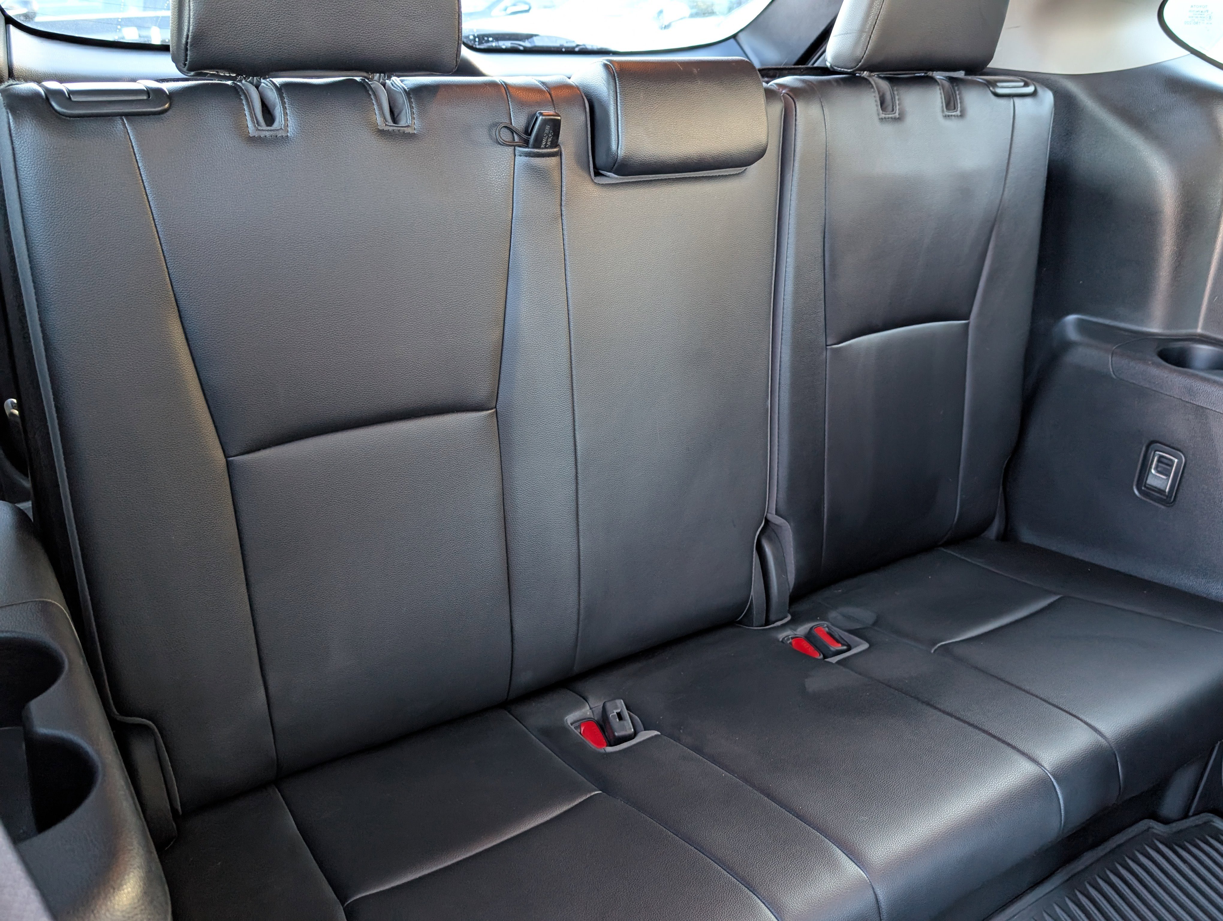 Used 2020 Toyota Highlander XLE w/ Protection Package #3 image 12