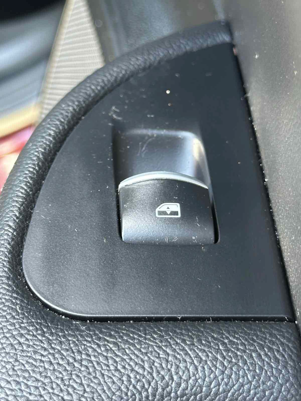 Used 2017 Alfa Romeo Giulia AWD image 37
