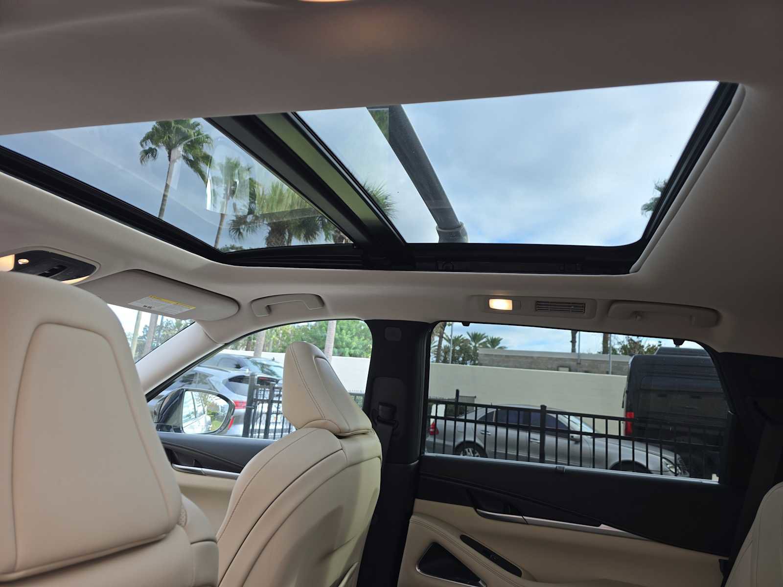 Used 2022 INFINITI QX60 Sensory w/ Cargo Package image 30