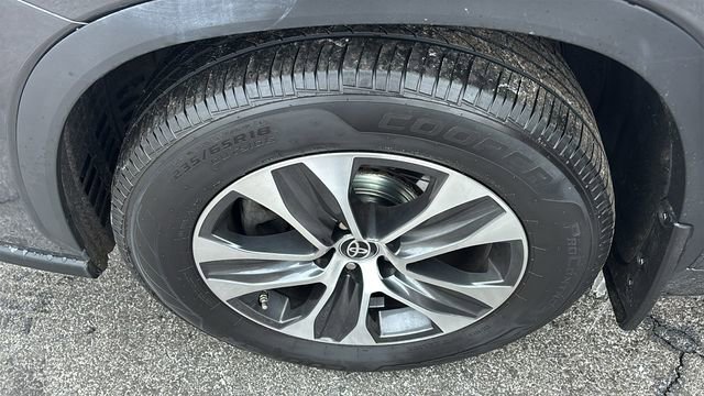 Used 2022 Toyota Highlander XLE image 34
