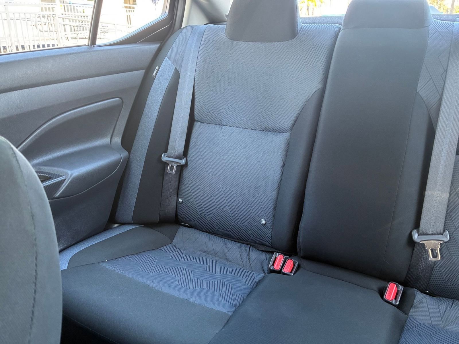 Used 2025 Nissan Versa SV image 37