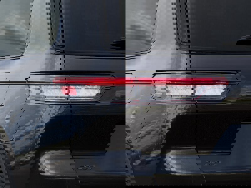 New 2025 Jeep Grand Cherokee L Limited w/ Black Appearance Package image 35