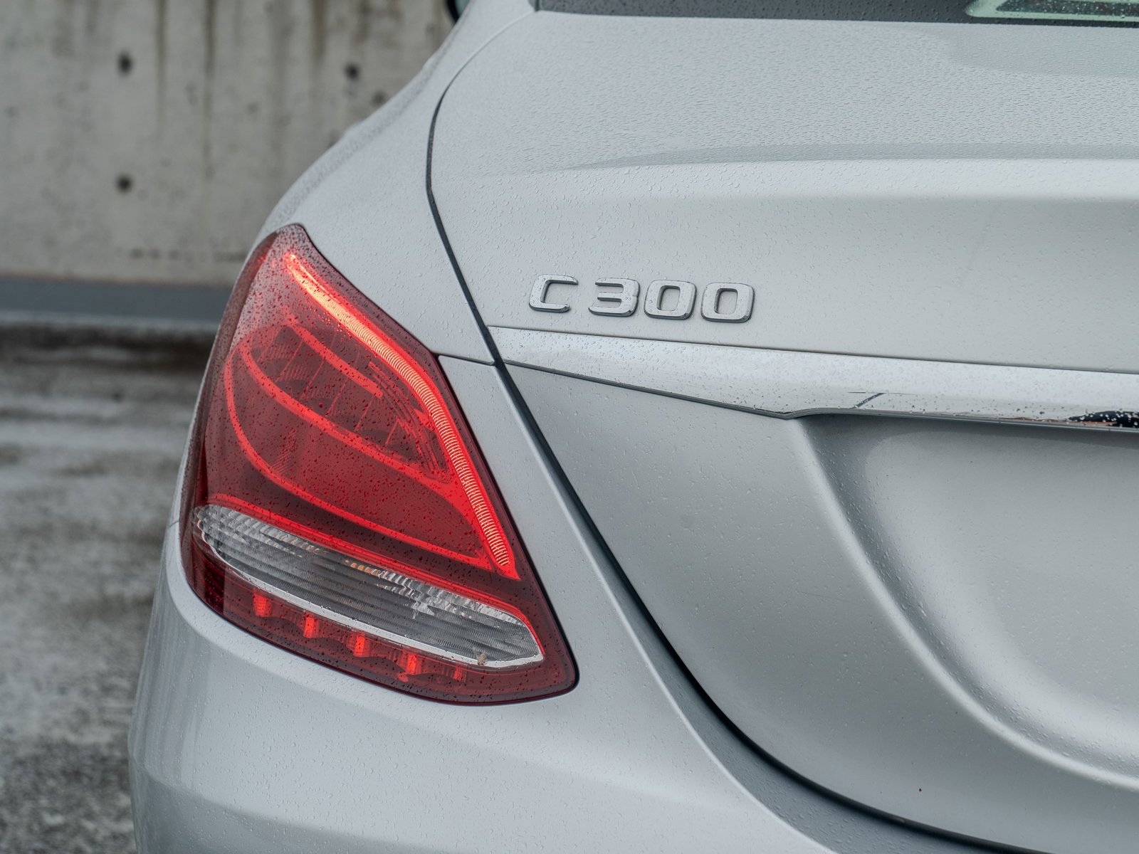 Used 2017 Mercedes-Benz C 300 4MATIC Sedan image 10