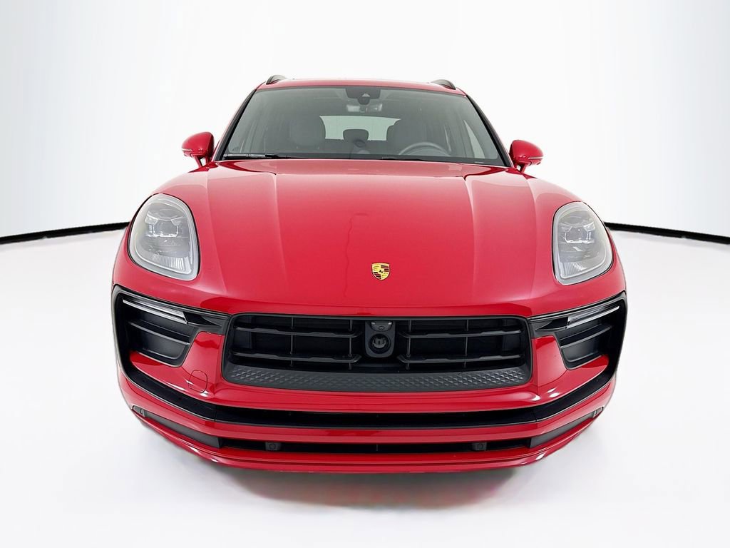 Certified 2025 Porsche Macan AWD/4WD image 6