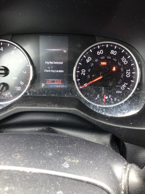 Used 2021 Toyota RAV4 XLE image 9