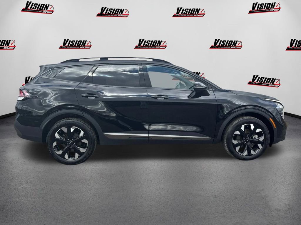 Used 2024 Kia Sportage X-Line w/ X-Line Premium Package image 4