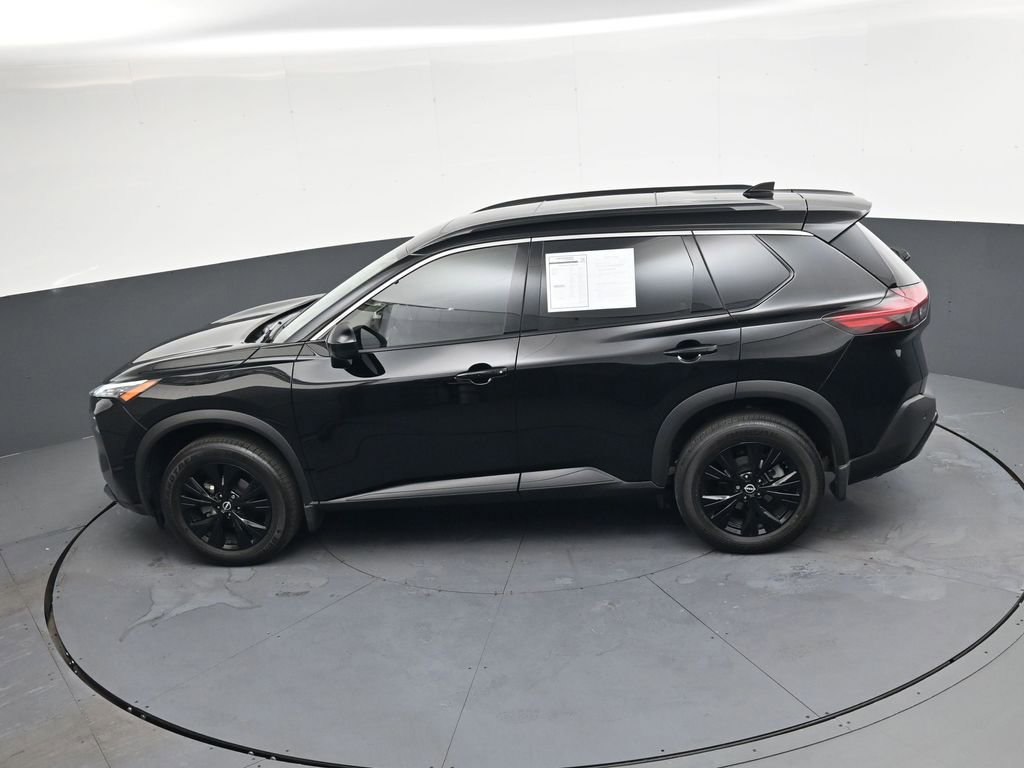 Used 2023 Nissan Rogue SV w/ SV Premium B Package image 31