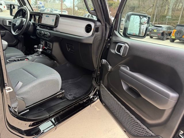 Used 2024 Jeep Gladiator Sport AWD/4WD image 75
