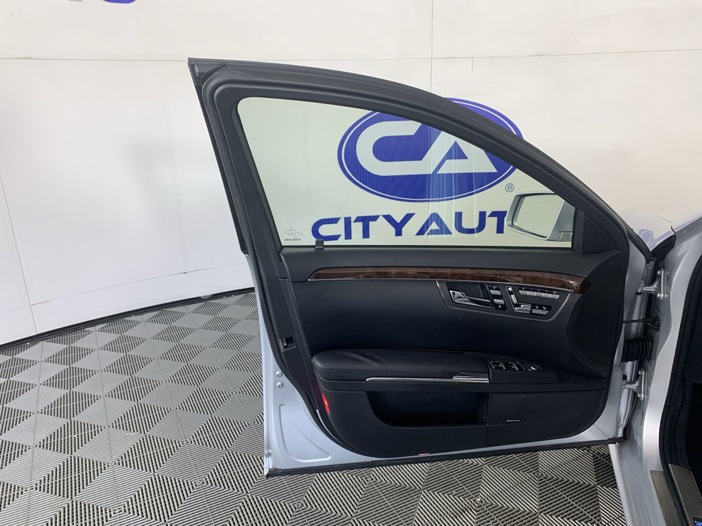 Used 2011 Mercedes-Benz S 550 image 13