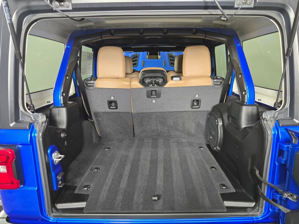 Used 2021 Jeep Wrangler Unlimited Rubicon image 15