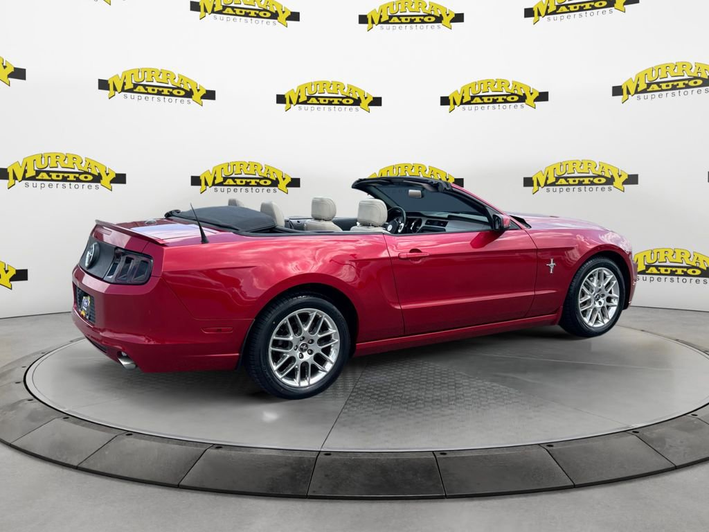 Used 2013 Ford Mustang Premium RWD image 5