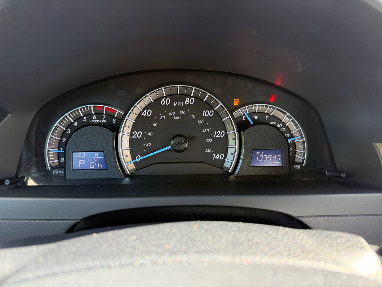 Used 2012 Toyota Camry SE w/ Leather Pkg FWD image 11