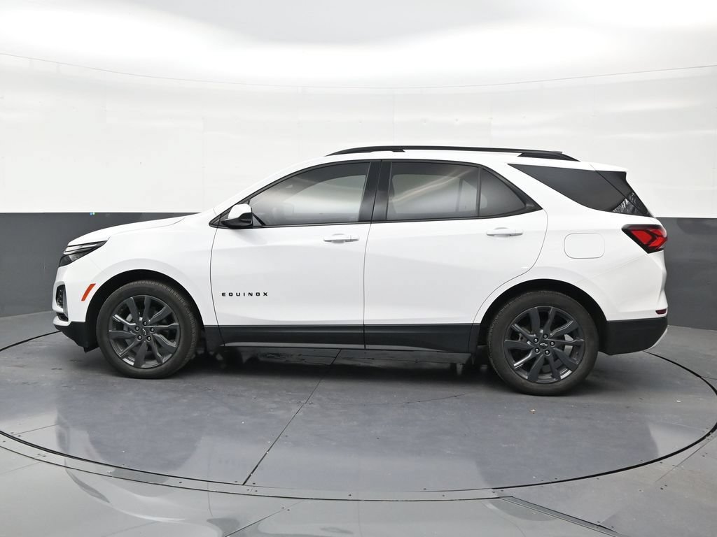 Used 2024 Chevrolet Equinox RS FWD image 2