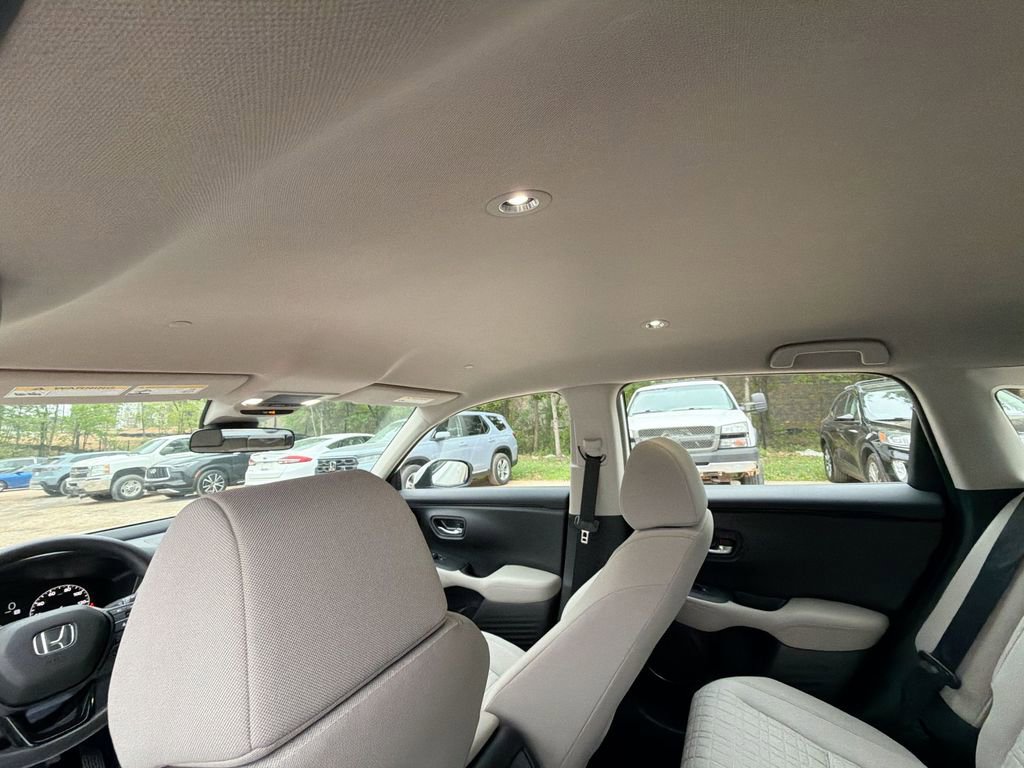 Used 2024 Honda HR-V LX image 16