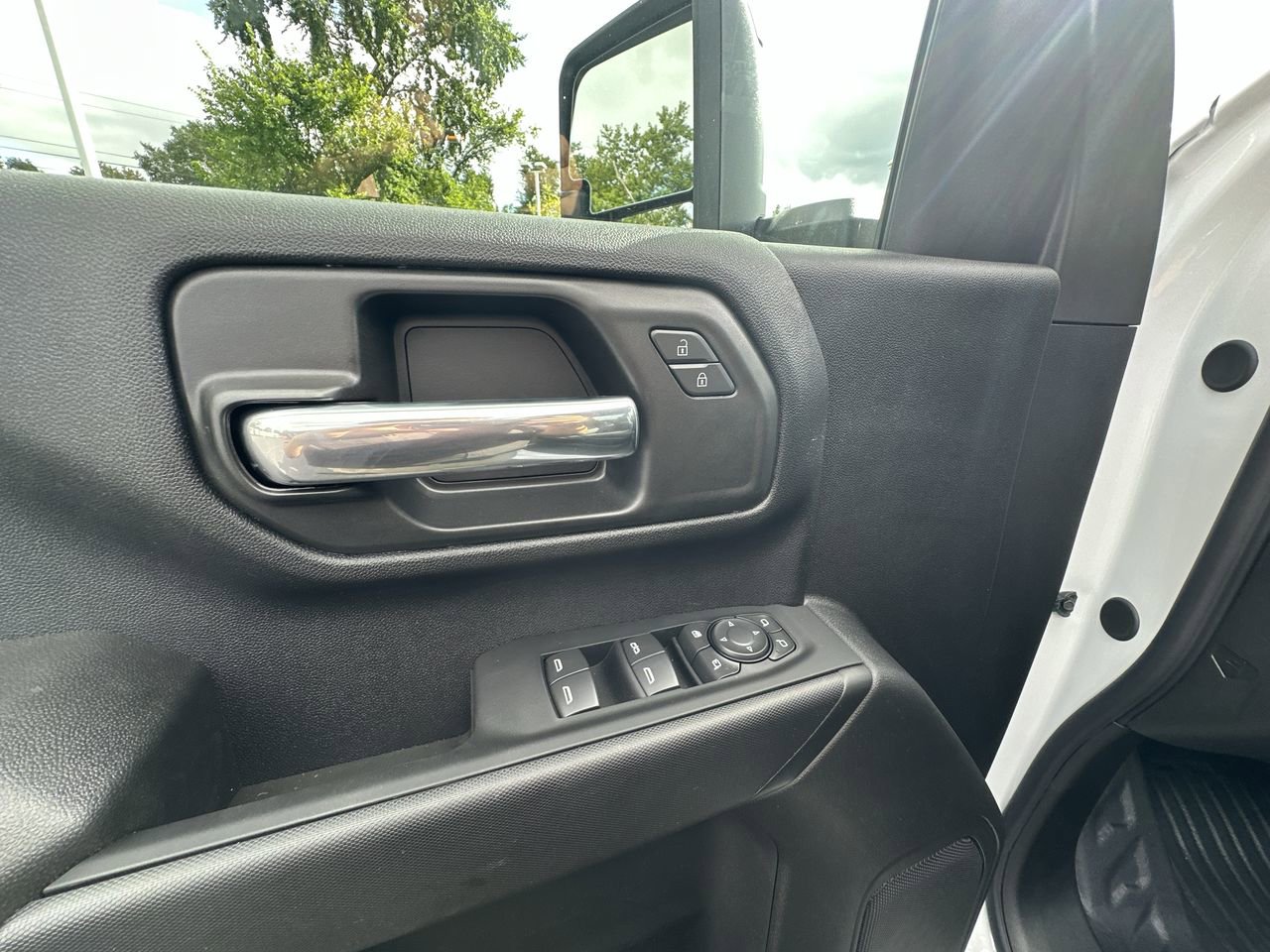 New 2025 GMC Sierra 2500 Pro w/ Convenience Package image 13