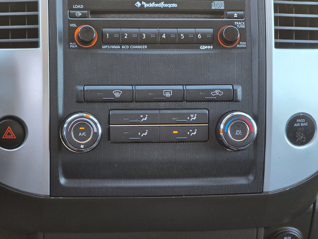Used 2011 Nissan Frontier PRO-4X AWD/4WD image 32